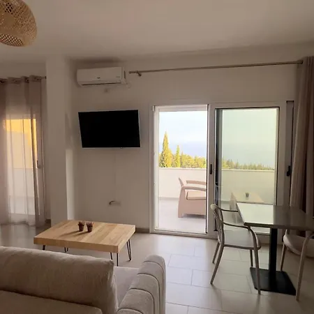 Mariannas Sea View *